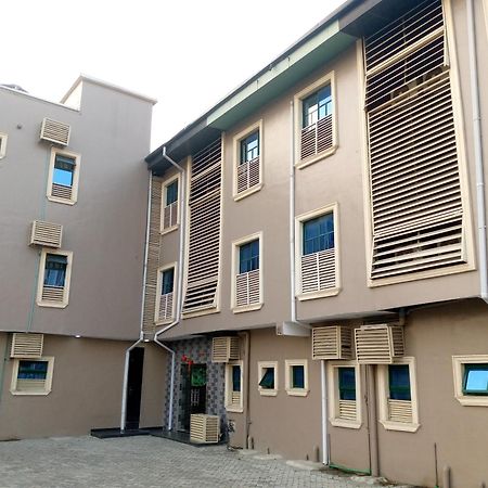 Exclusive Mansion Lekki Phase 1 Hotel Ilado Buitenkant foto